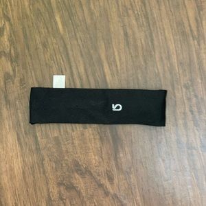 Gap fit tech headband
